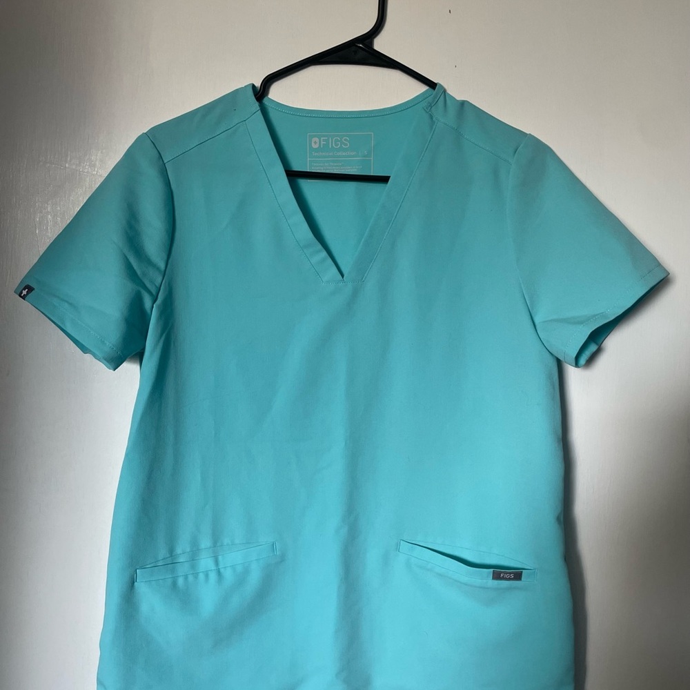 Figs Aqua Blue Scrub Set